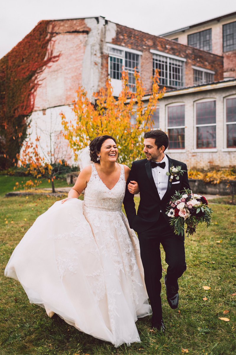 Deb Brola tweet media