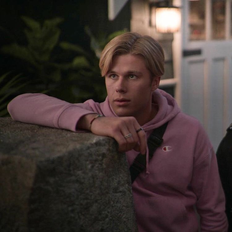 THE RINGS ARE MY WEAKNESS