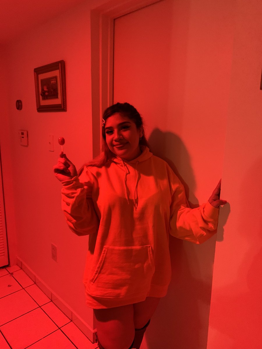 decodesatellite's tweet photo. switchin them positions for you โจ #HarrieweenCostume #POSITIONS #HarryweenNight https://t.co/JdOd0KNb0V