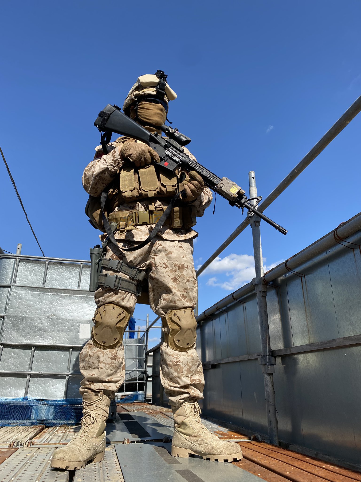 ゆうすけ 念願のサバゲー アメリカ海兵隊装備でサバゲーできて 最高に楽しかった Headshot ヘッドショット サバゲー 海兵隊装備 双子 T Co Uzx7uevyyo Twitter