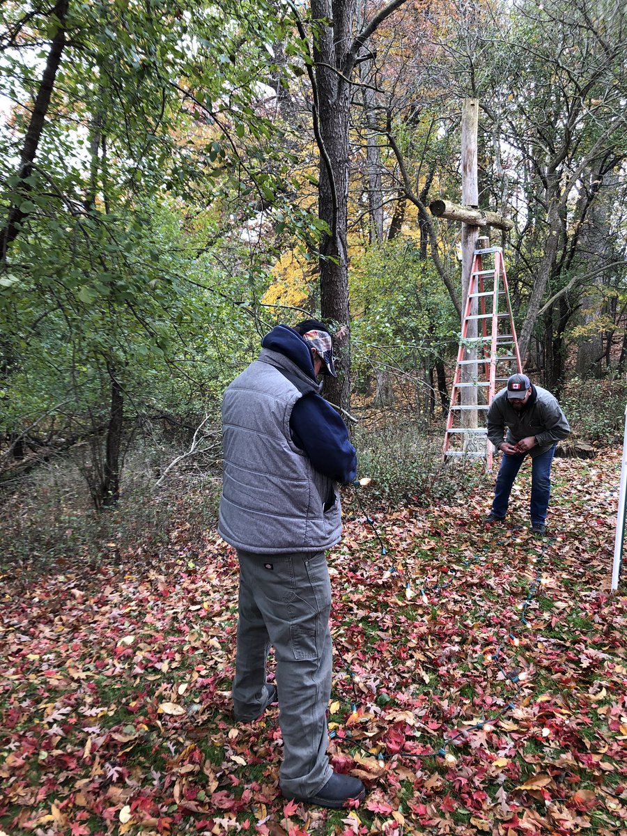 BUCCampusMin's tweet photo. Grateful for the care and efforts of @PeterAndersen_ to assist @itsjustkevy @StAidansLondon with the continued vision for a special space outdoors! #prayer #SacredSpace #communitysafelydistanced #SharingLight https://t.co/nr2576ZaGS