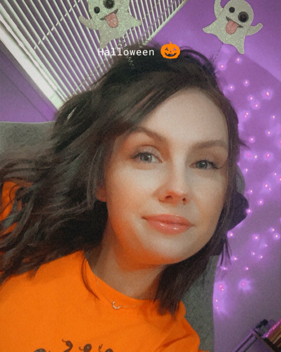 ericakc19's tweet image. Happy Halloween Streaaamm! Starting with some Resident Evil 7 and then Phasmophobia later! Come say hello :)
Twitch.tv/whiskalifa

#ResidentEvil7 #Phasmophobia @KineticGame #SupportSmallStreamers