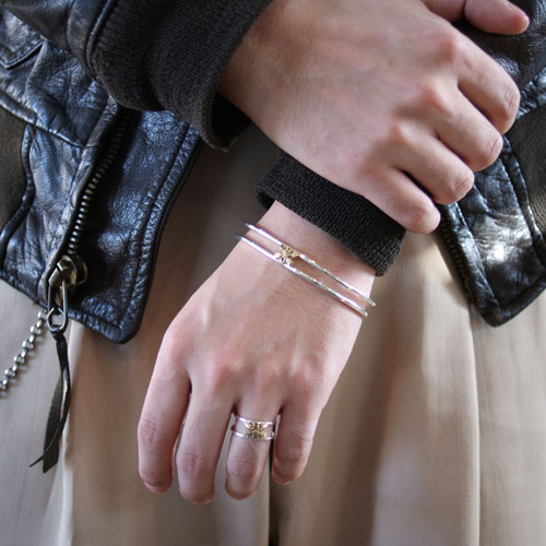 11/1岐阜店のユータです。BURNOUTより人気のリング・バングル・ピアス