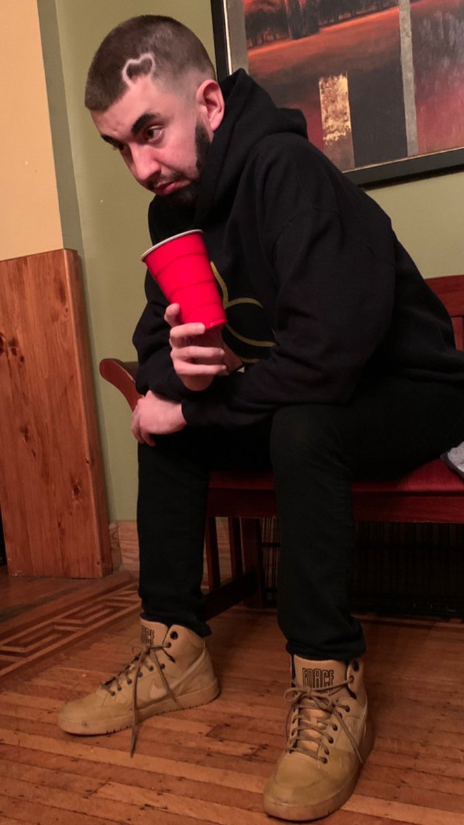 YoungMantis2's tweet photo. CERTIFIED BENT BOY
OVO MANTIS
I SEE NO DIFFERENCE! https://t.co/vijB7zlgZO