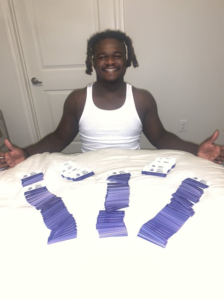 ballout_dee's tweet photo. I’m Derrick Bailey and I’m owner of Finest movers I love the work I do if anyone needs or knows anybody in need of a move I do full moves,half moves,pack jobs, etc. I will always make sure your belongings is in great hands I’m located in spring area. I do travel for business 🙏🏿💙 https://t.co/oistois4k5