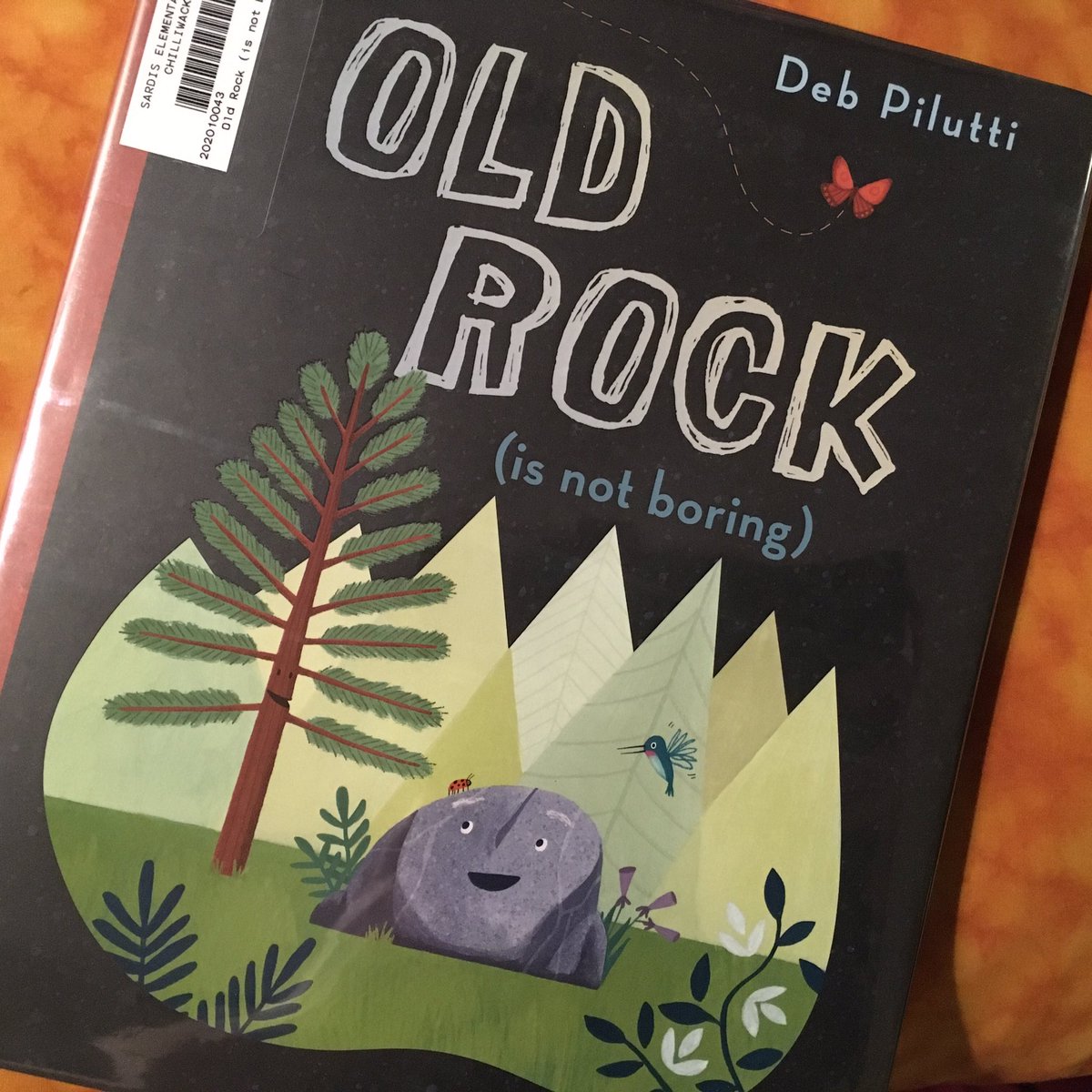 ExLibrisMrHunt's tweet photo. I haven’t put a #HatTrickLit offering into the world in quite some time, so...think about partnering these reads about meditations on time and change.

Old Rock (is not boring), by @dpilutti, has him explaining that although he’s sat a mighty long time here on this spot... https://t.co/lncWnGEqKh