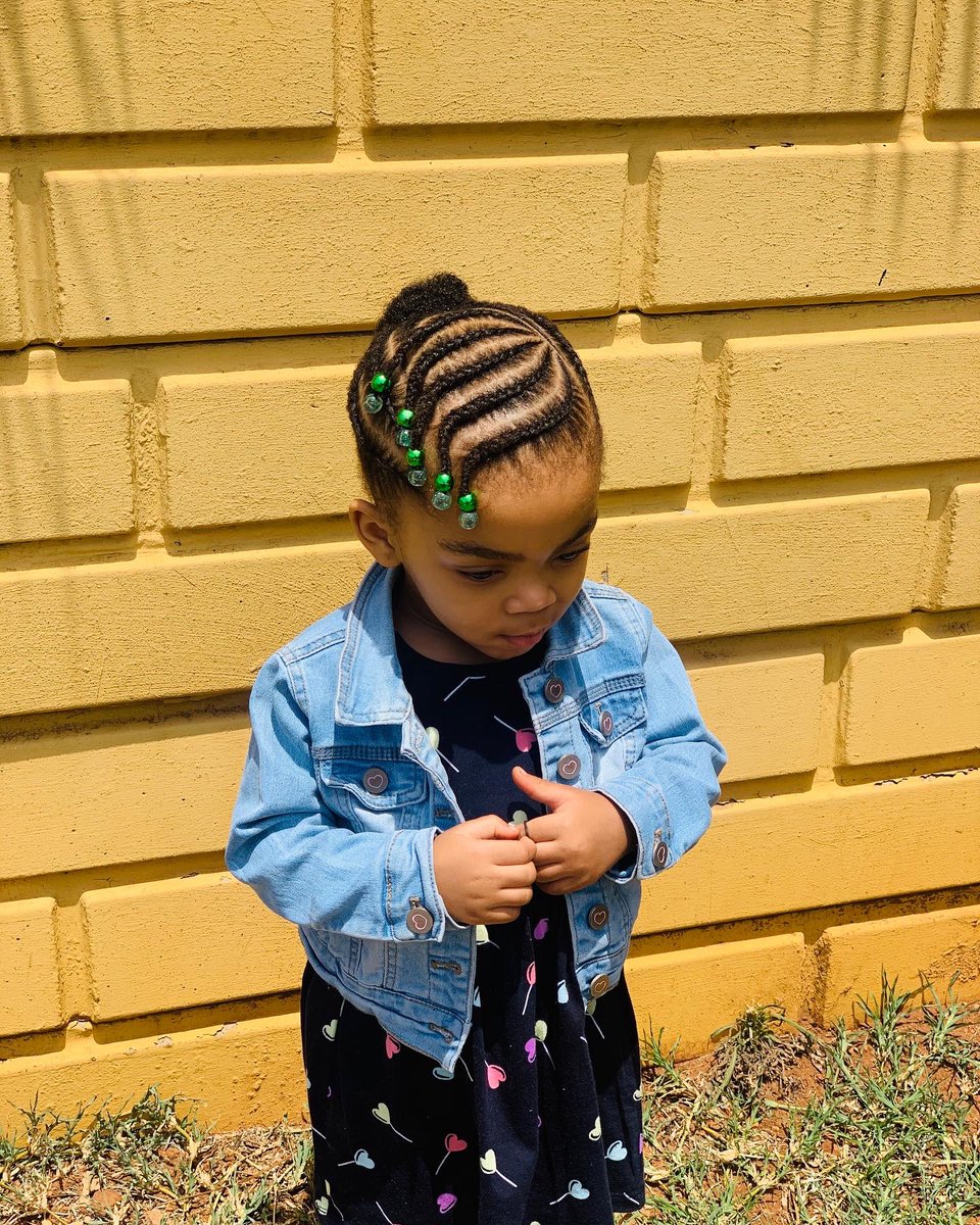 Themoisturefact's tweet photo. No blow drying or combing for your little on . Book for an appointment 😍

#teamnatural 
#natural hair https://t.co/nZY6CVFfDc