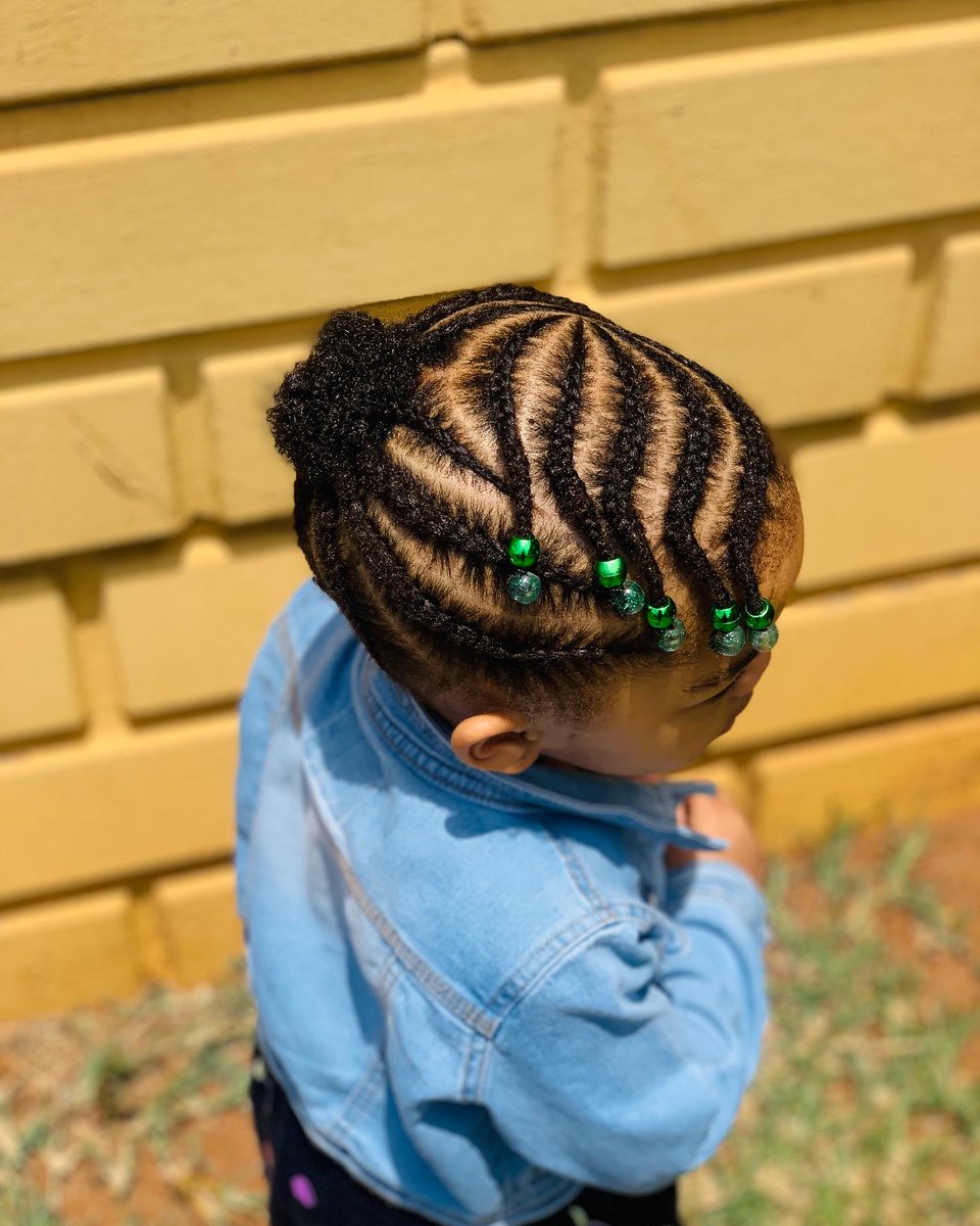 Themoisturefact's tweet photo. No blow drying or combing for your little on . Book for an appointment 😍

#teamnatural 
#natural hair https://t.co/nZY6CVFfDc