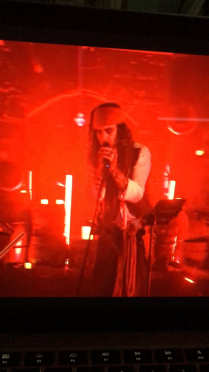 hbwchaie's tweet image. DRAG ME DOWN BITCHESSSS #LPAct3 #LPHalloween