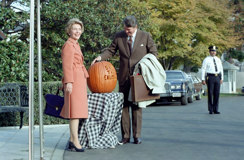 /4 #Halloween   1982 "Stay the Course" the pumpkin presented to President and Mrs. Reagan said