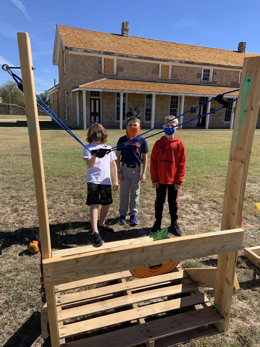 JanaRueter's tweet photo. My cutie nephew was the Punkin Chunkin 🎃winner at Ft.Concho and had a 💥BLAST 💥designing a cool catapult for the challenge! #strategyanddesign @lbartonftconcho @krispin_graves @jrivasfc https://t.co/W4woCP0p19