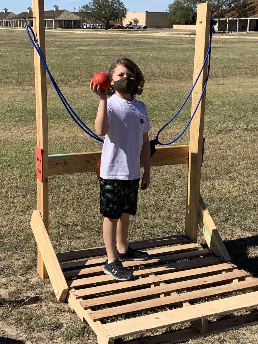 JanaRueter's tweet photo. My cutie nephew was the Punkin Chunkin 🎃winner at Ft.Concho and had a 💥BLAST 💥designing a cool catapult for the challenge! #strategyanddesign @lbartonftconcho @krispin_graves @jrivasfc https://t.co/W4woCP0p19