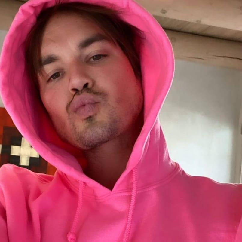 lightsofmyworld's tweet photo. #heissoprettyicouldcry #lightsofmyworld #keepersofmyheart I love him so much #malex #roswellNewMexico #tylerjackburn #alexmanes send help. I'm gasping for air https://t.co/Z9LdCyq3RV