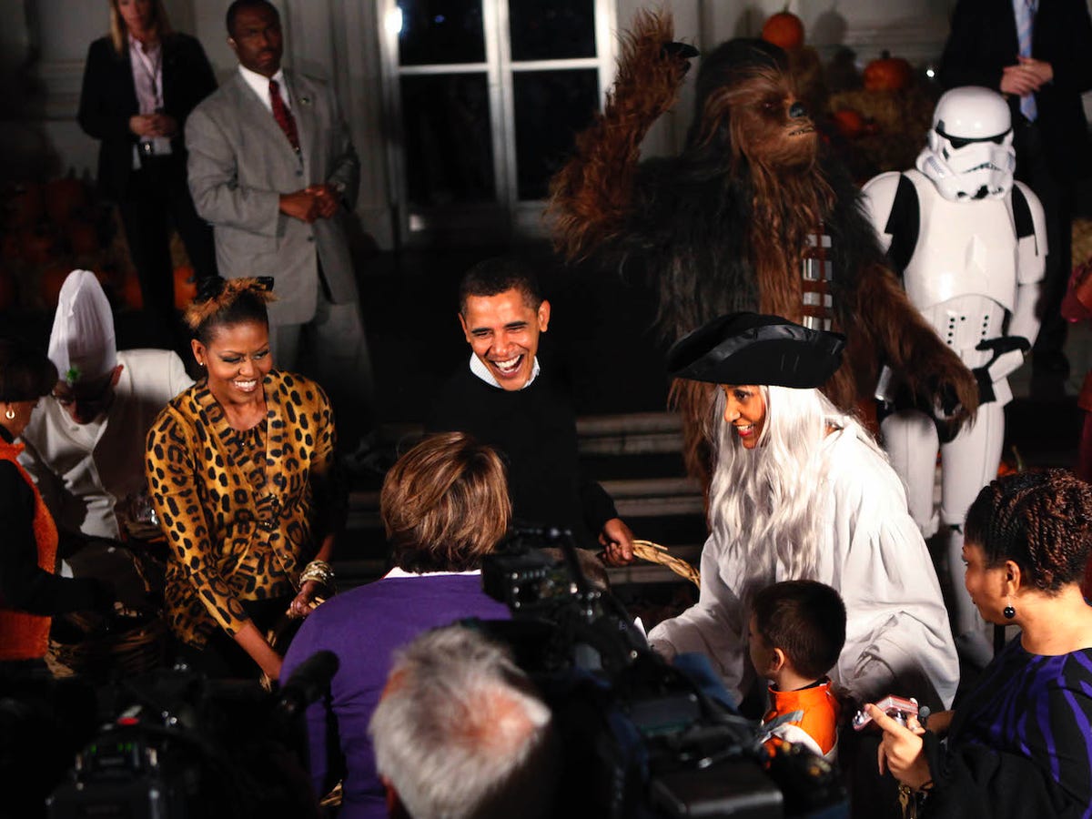/8 #Halloween  , 2009: President and Mrs. Obamas host children of military families and DC area kids
