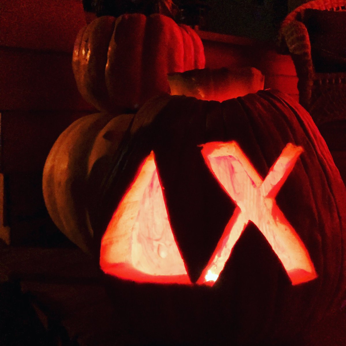 Happy Halloween from the boys of Delta Chi! 🎃👻💀

#ΔΧ #spookyseason