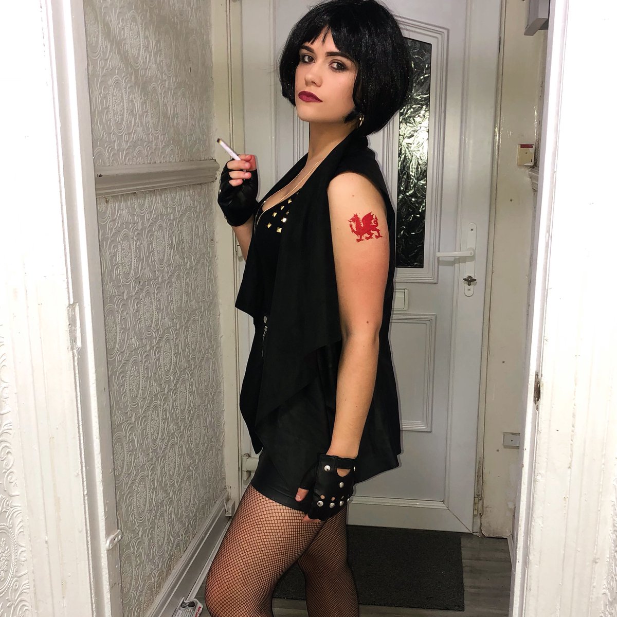 lucyantell's tweet photo. At the end of the day, when all’s said and done, I loves Halloween https://t.co/8RT62W9cZm