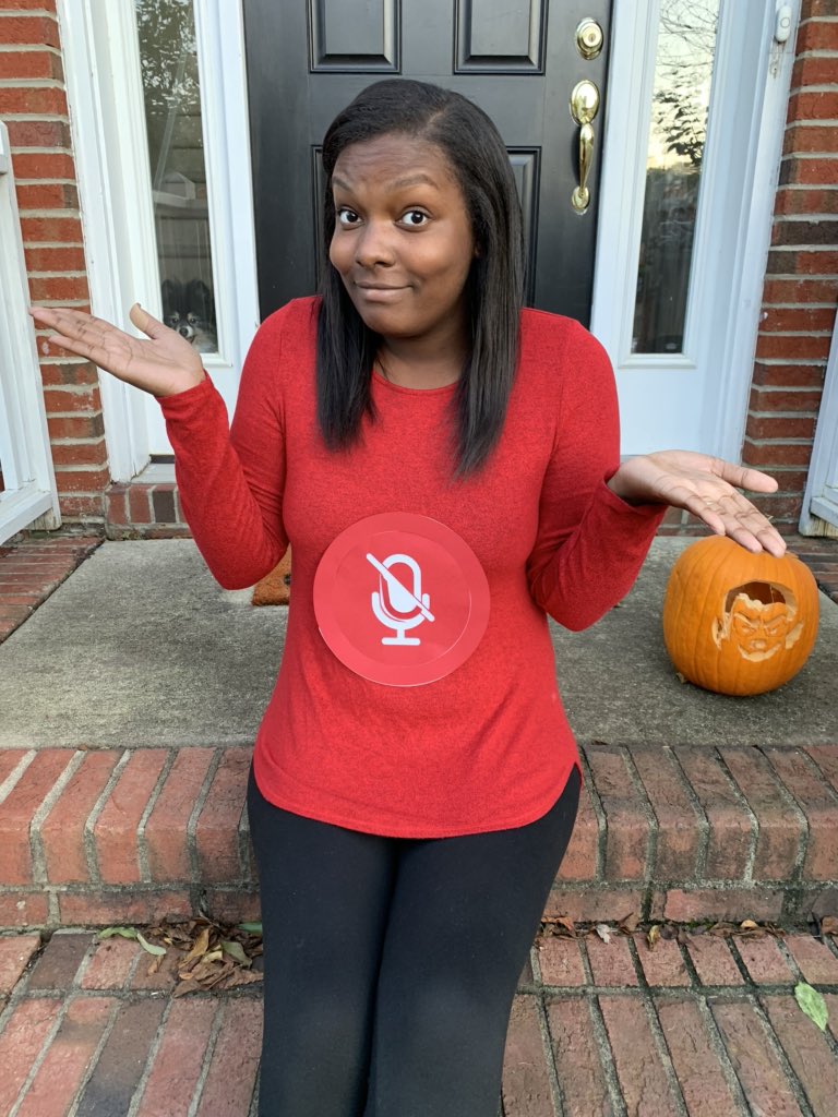 _BriaWright's tweet photo. Me: *starts teaching a lesson - getting all into it* π©πΎβπ«
My students: MRS. WRIGHT YOUβRE ON MUTE! π
Me: πππ
Happy Halloween to those that celebrate! π» π
#virtualteachingprobs @HortonsCreekES https://t.co/TGW325WiSz