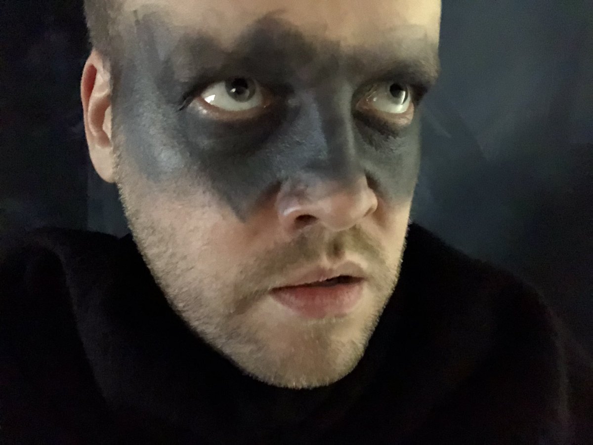 StephenTrumble's tweet photo. You’ll see.... #battinson #bathman #Halloween2020 https://t.co/lTcMDkKXbK