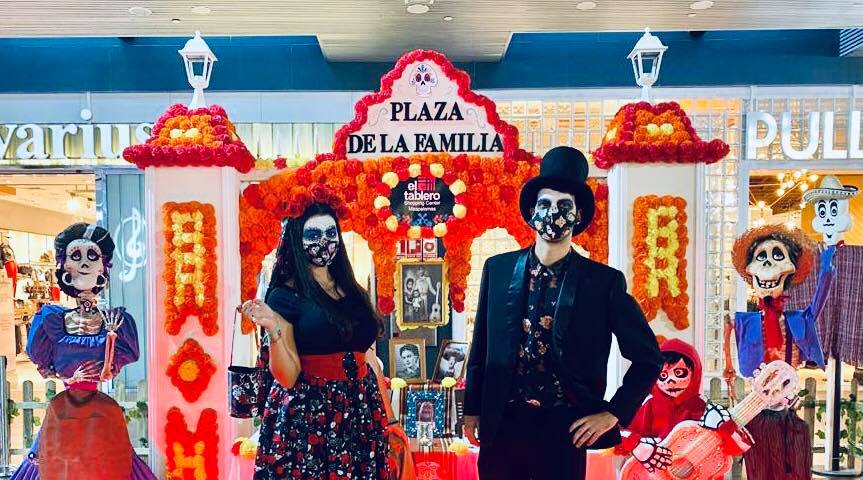 CCELTABLERO's tweet photo. ¡¡Hoy hemos #celebrado una #original y #divertida #PinkPromo de #Halloween en el Centro Comercial El Tablero!! 🎃👻🦇🕸
Muchas gracias a todos los #participantes y en #especial a los #ganadores.😀
¡Nos vemos en la #próxima #edición!! 👹 https://t.co/uBhNziqIop