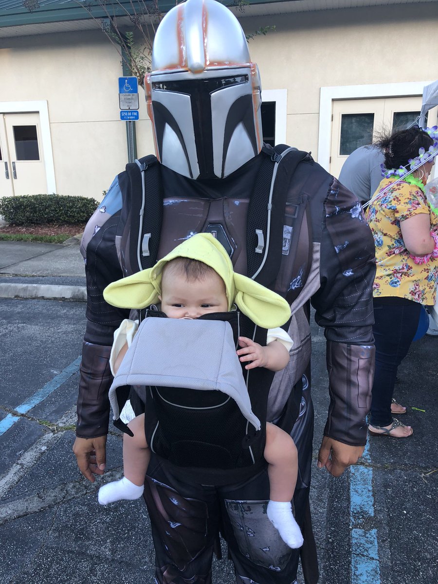 Christina Howell (@TeachToDream) on Twitter photo 31/10/2020 22:16:28 Great costume! Great costume!