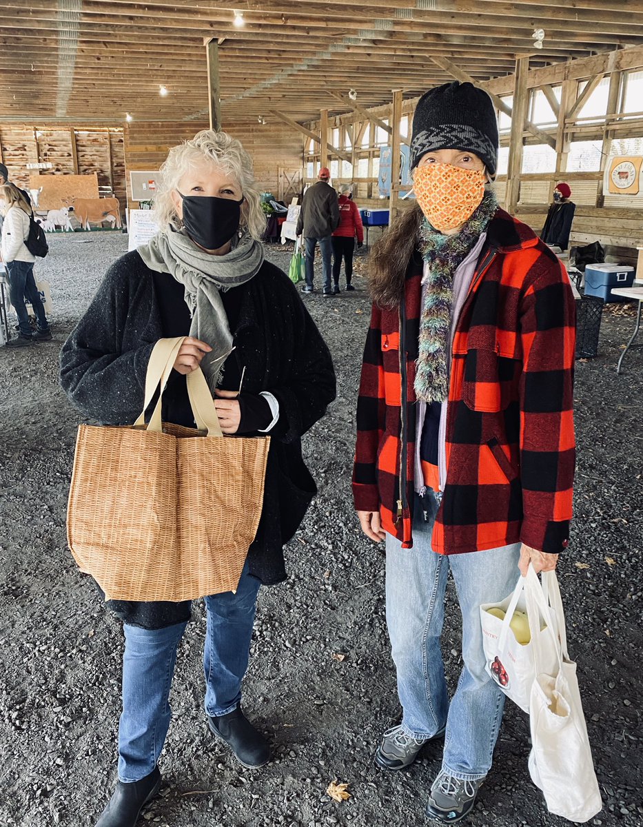 dinerdialogues's tweet photo. Out and about in #AD106 #farmersmarkets #dinerstop & #sharedstreets goes greenhouse! #ILoveMyDistrict #upstateny #VOTE https://t.co/a8Q571pUio