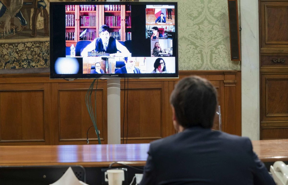 Epidemia Coronavirus, Cts: lockdown provinciali e rivedere trasporti  #coronavirus tgcom24.mediaset.it/cronaca/epidem…