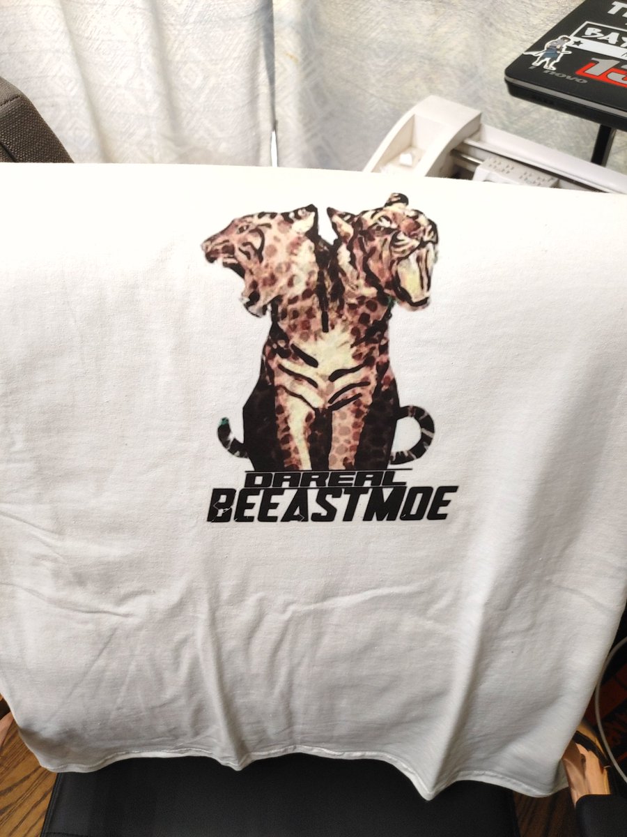 BeeastDa's tweet photo. Cop ur merch today.
#H2Ogangordontbang #beeastmode https://t.co/GsJqdW1Lu0
