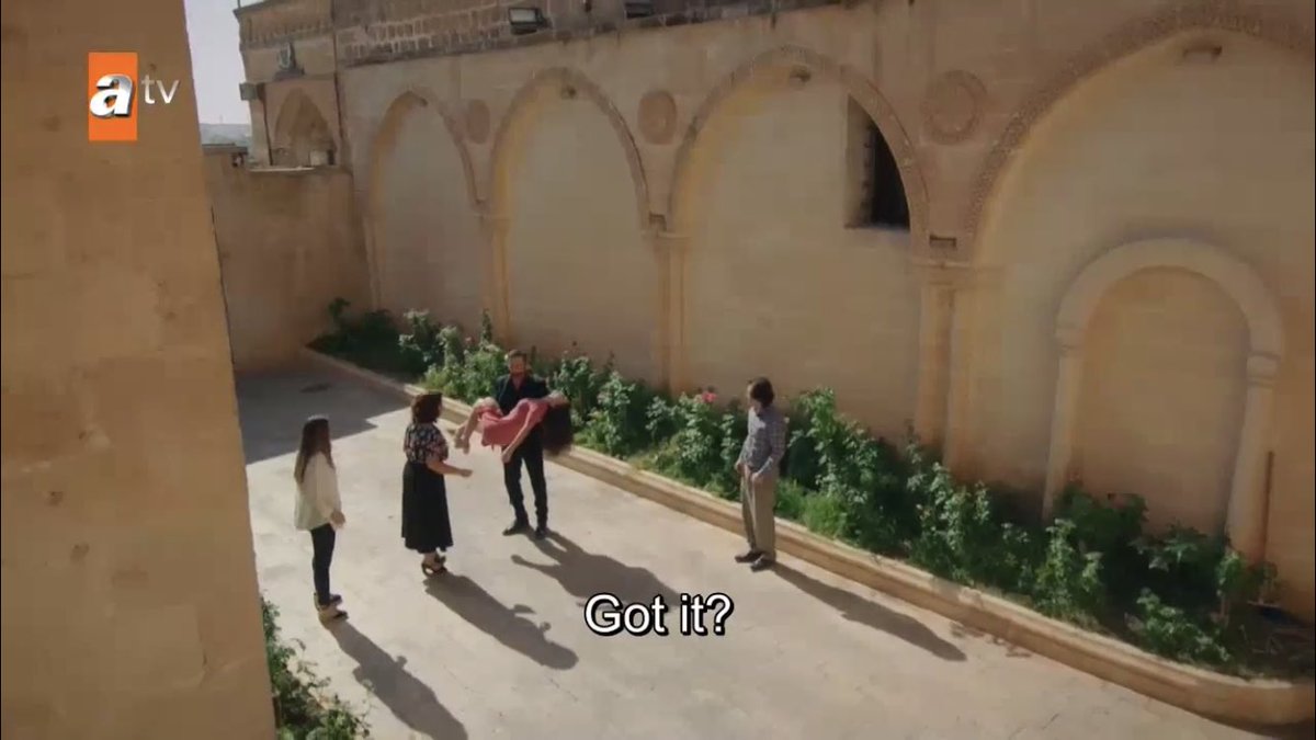 I HOPE HAZAR WHOOPS HIS ASS WHEN HE FINDS OUT ABOUT EVERYTHING HE’S PUTTING REYYAN THROUGH  #Hercai