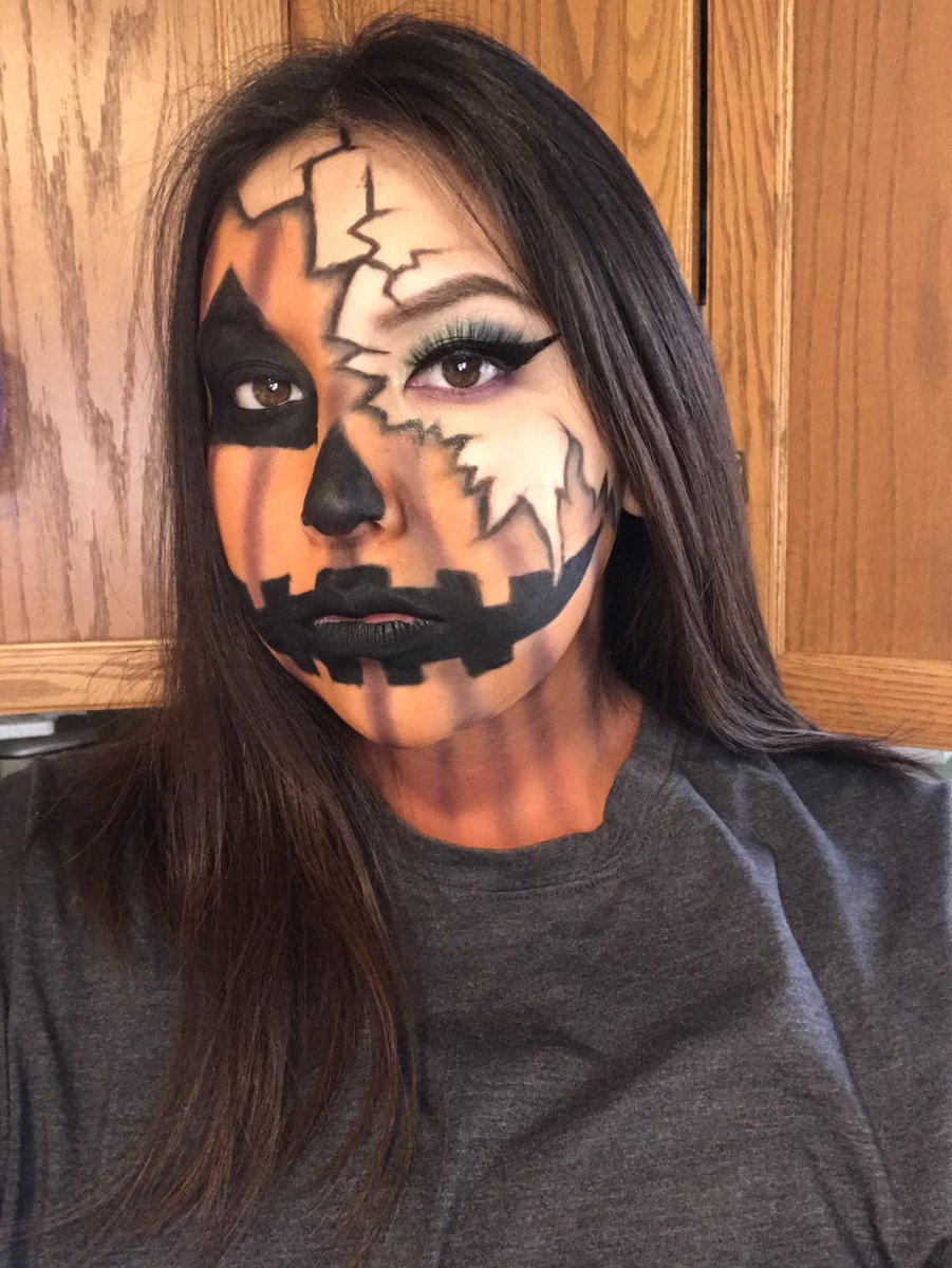 Jaime_Spence's tweet photo. #Halloween #Halloween2020 https://t.co/Sj4Ba3Tm9b