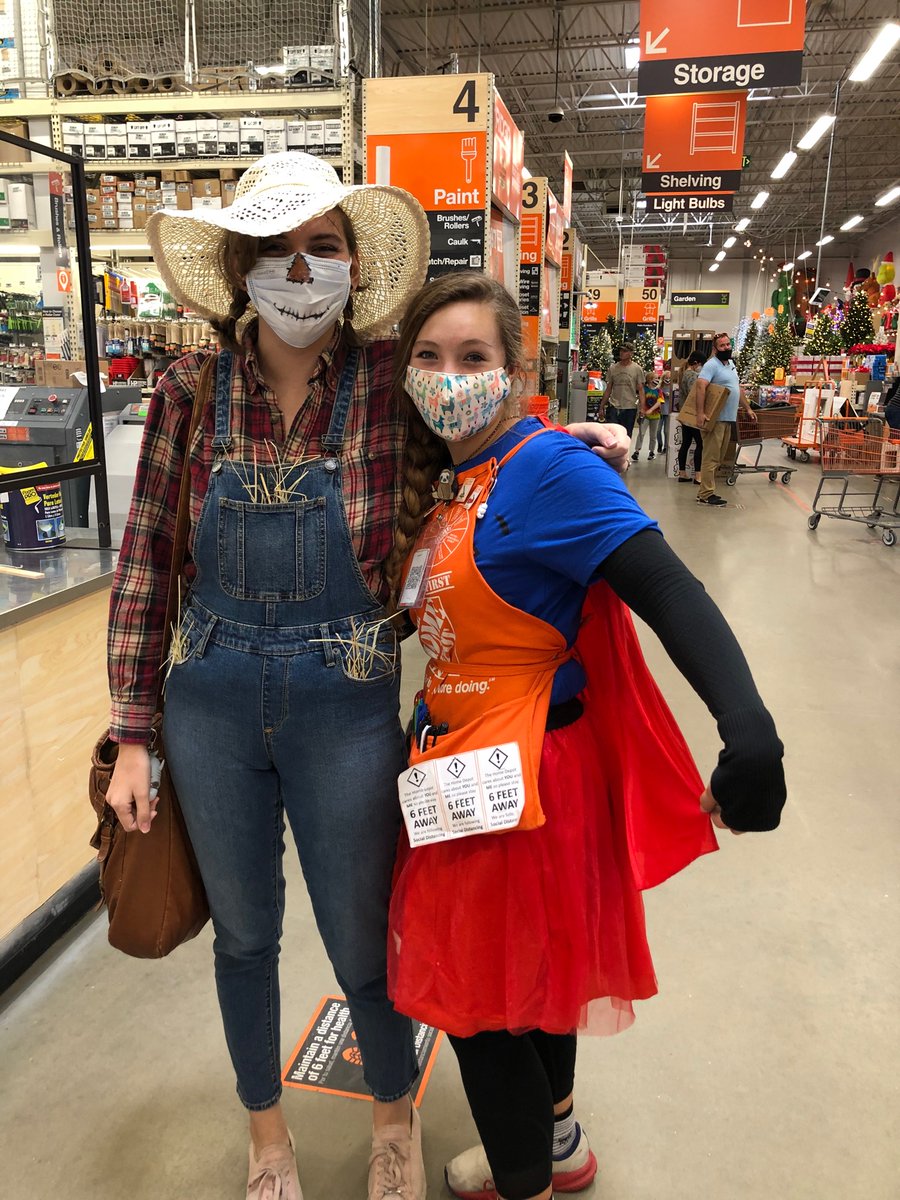 HdKalsnes's tweet photo. Closing out CAM celebrations with our Halloween Costume Bash a job well done by all 🎃🎃🎃🎃🎃 https://t.co/VYu4xdvKIV