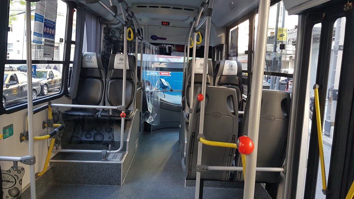 sedicesehace's tweet photo. Siempre habria que viajar asi PARA SIEMPRE!! https://t.co/FcgkEIwhcs