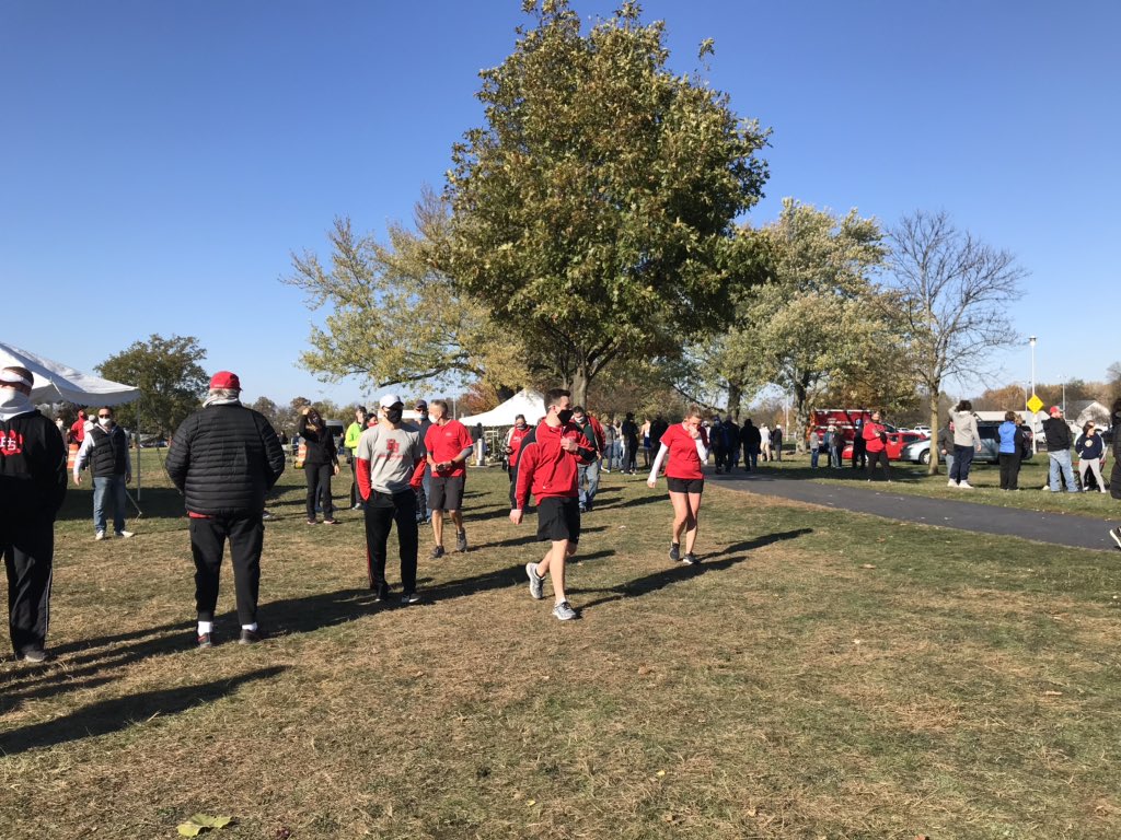 Paintapples5's tweet photo. @bghs_cc Tiffin Regionals https://t.co/nPAv17K0pr