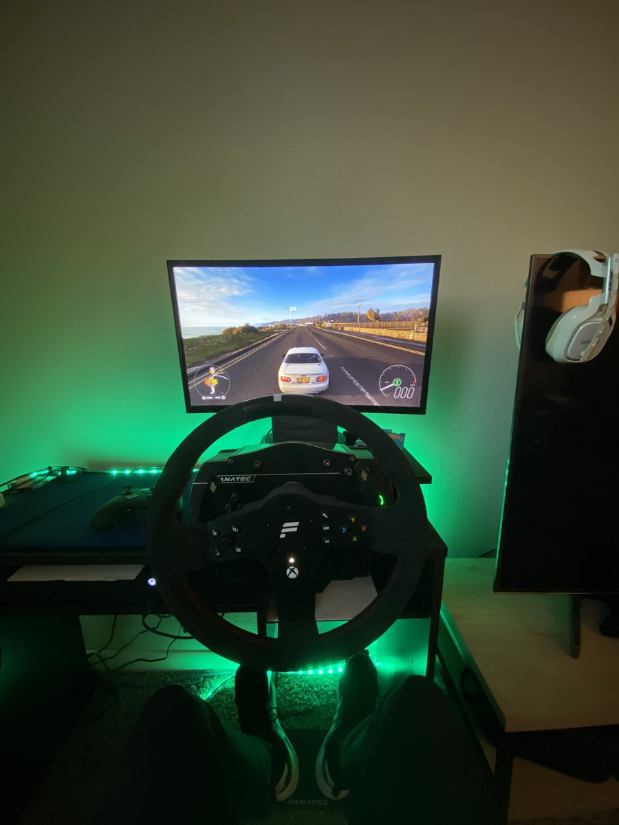 ItsOhWhen's tweet photo. Just out for a Saturday afternoon drive with @fanatec @ForzaHorizon @MazdaUSA @ASTROGaming #gaming #simulator #weekend https://t.co/F37NSMyc16