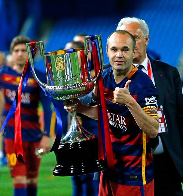 Andrés Iniesta est le seul joueur au monde à avoir été élu "homme du match" en finale de Ligue des Champions, Coupe du Monde et Euro 🥇

Légende ❤🇪🇦