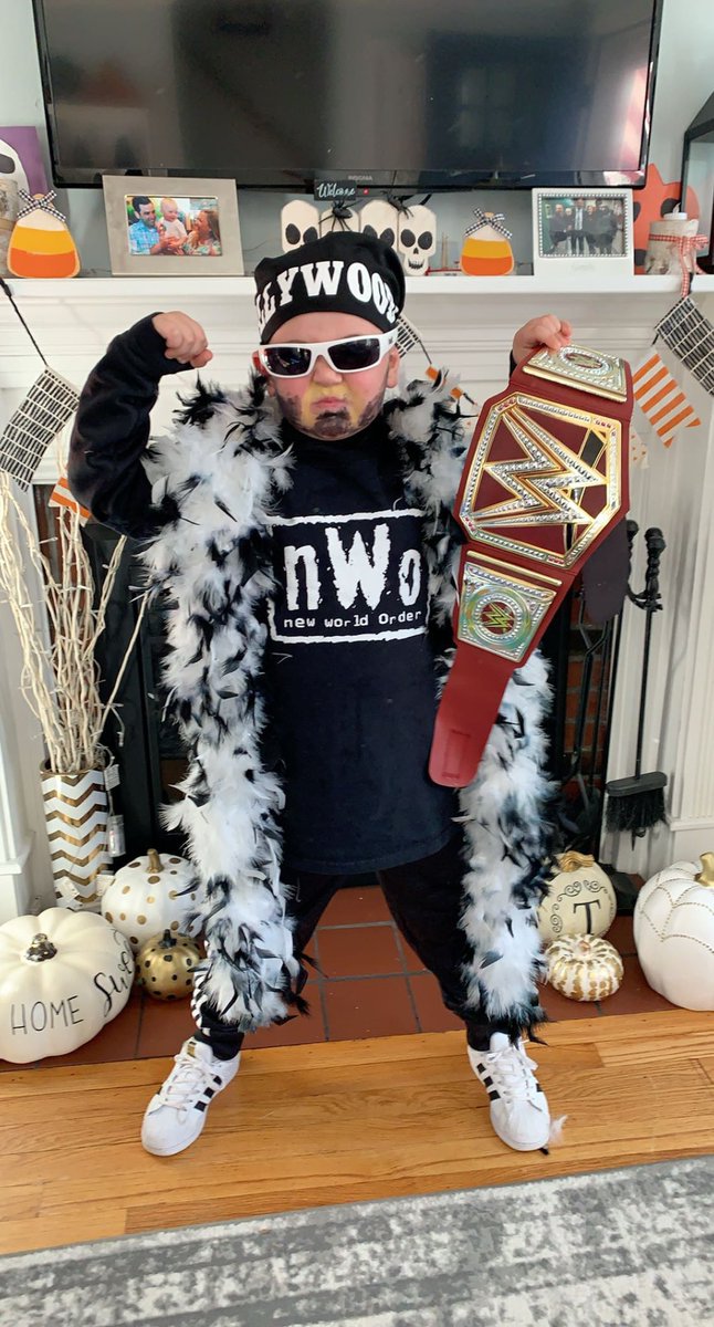 DoyleKt's tweet photo. @HulkHogan Hollywood https://t.co/6S3yaT3QN3