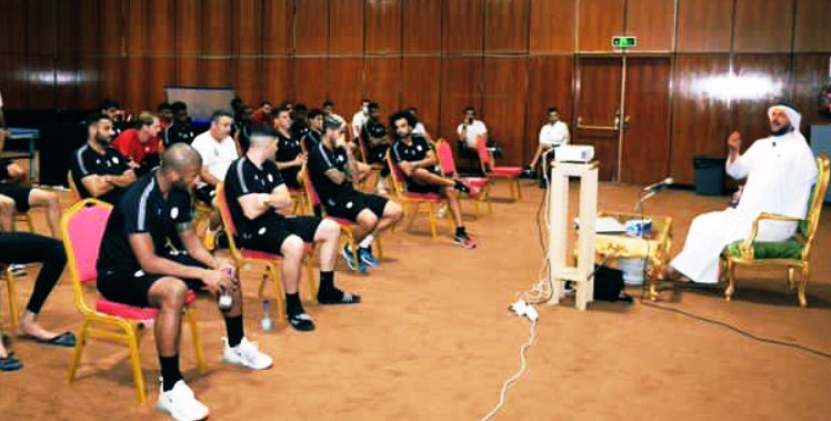 The9Hawk's tweet photo. #الشباب_النصر
ويقول لك الشباب فررييق كبير!😅
صورة تشررح تأزم الشباب عندما يواجه النصر الكبير💪💛💙 https://t.co/3uQ9KVOdzs