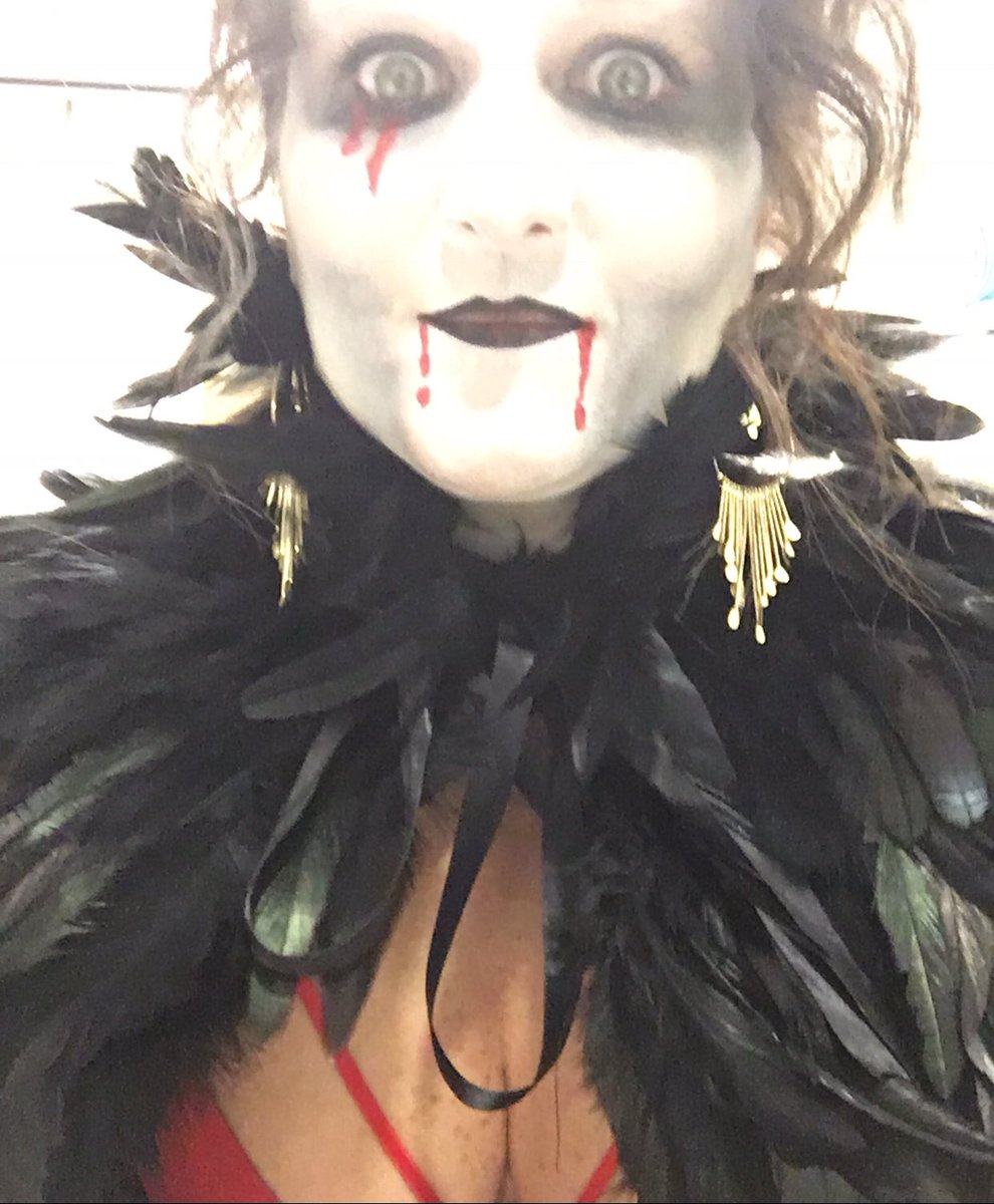 lynnedavies76's tweet photo. Happy Halloween peeps https://t.co/h7m0ncK71s