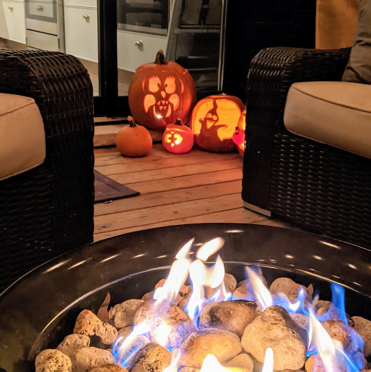 CraigMeeds_TD's tweet photo. It's a different Halloween this year but somethings will never change. I am still going to eat enough mini candy bars to make myself sick. https://t.co/QzdoJnB7L9