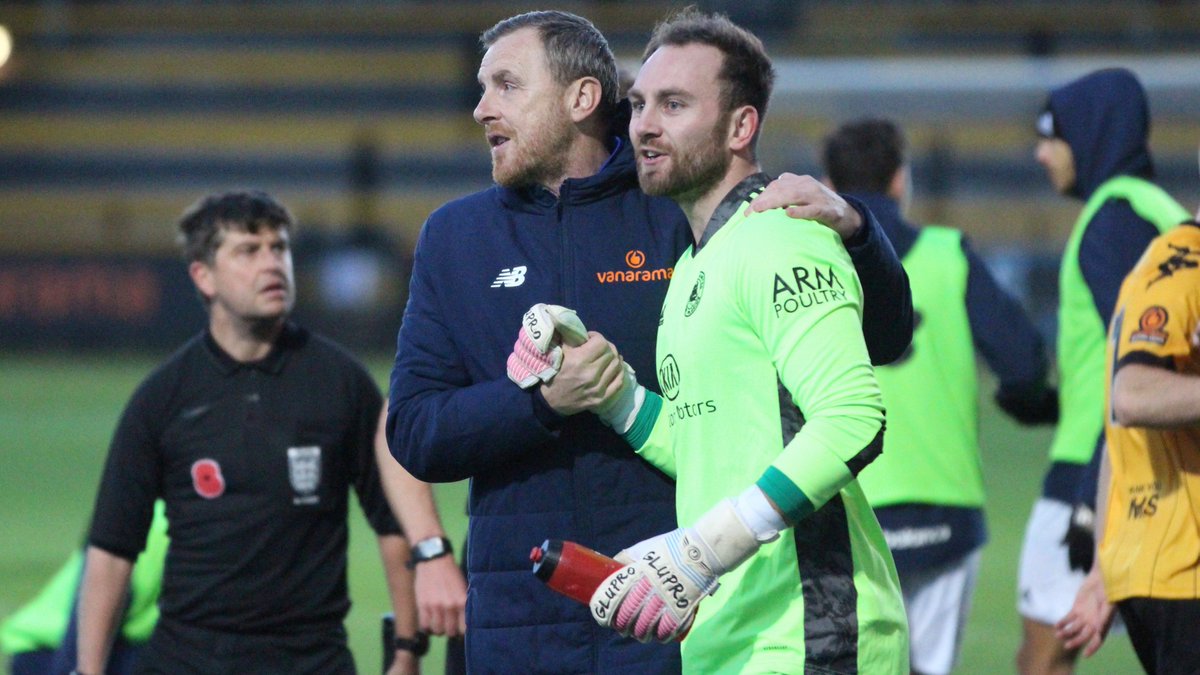 👏 It's successive clean sheets on the road to start the season for <a href="/R_fitzsimons/">Ross Fitzsimons</a>... (📸 Julia Urwin)...