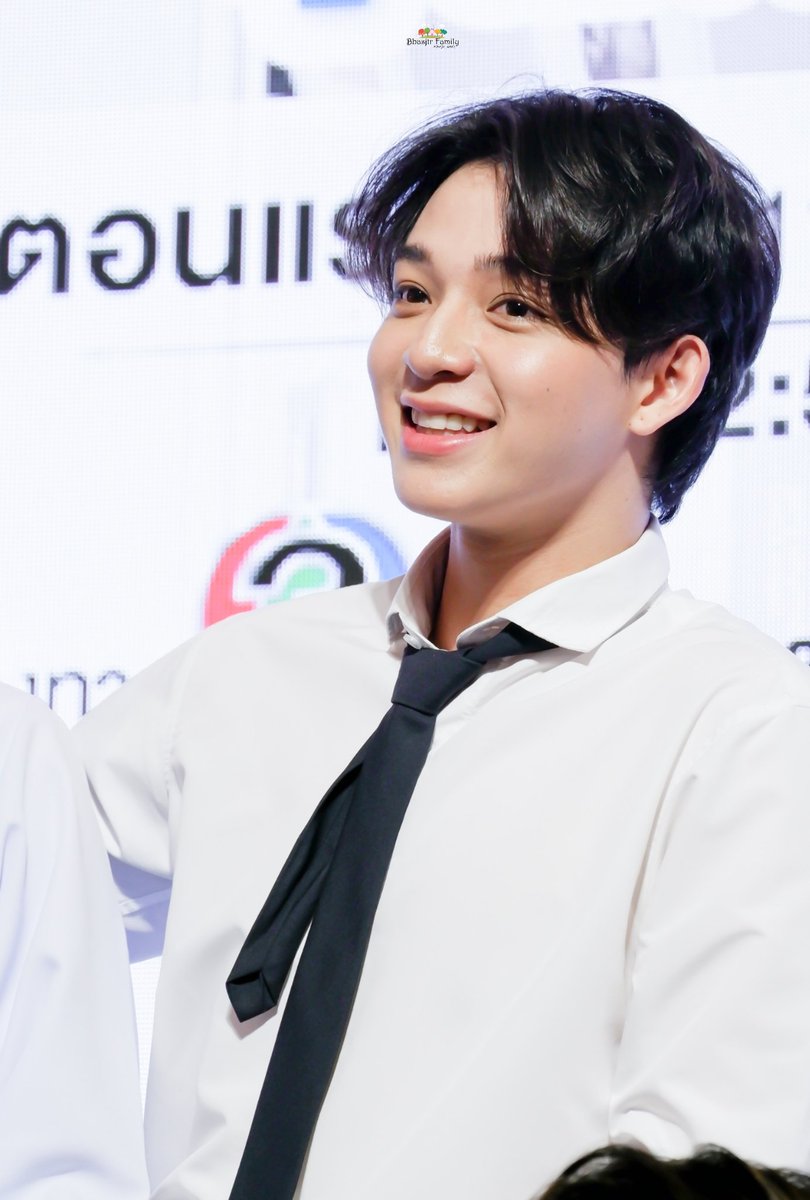 #NovemberWish เดือน​ 11​ แล้วนะ​ ขอให้เดือนนี้ไม่โหดร้ายเหมือนที่ผ่านมา​ ขอให้คนที่เรารักมีความสุข​ ขอให้ยิ้มได้ในทุกวัน​ ขอให้มีคนรักเพิ่มมากขึ้น​ ขอให้ทุกๆสิ่งที่ตั้งใจทำประสบความสำเร็จ​ และขอให้ฉันได้แอบรักเทออยู่แบบนี้ไปนานๆๆ

#บาสเด็กอ้วนที่แท้จริง
#bbasjtr
#bbasjtr_family