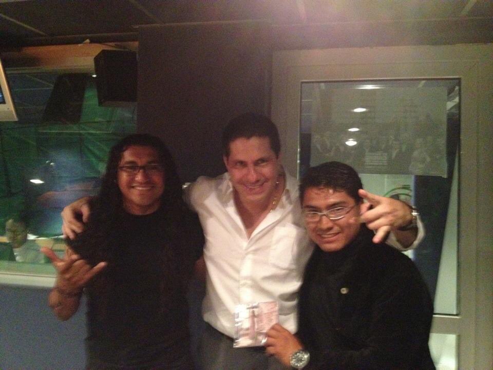 Menguantemx's tweet photo. Para los que no sabían. El padrino oficial de menguante. Esa pinché patadota !!!en 2012 @DavidParam1 #ElPadreDelAnalisisSuoerior #TodosSomsoMenguante #soledad https://t.co/cPCsonXTyr