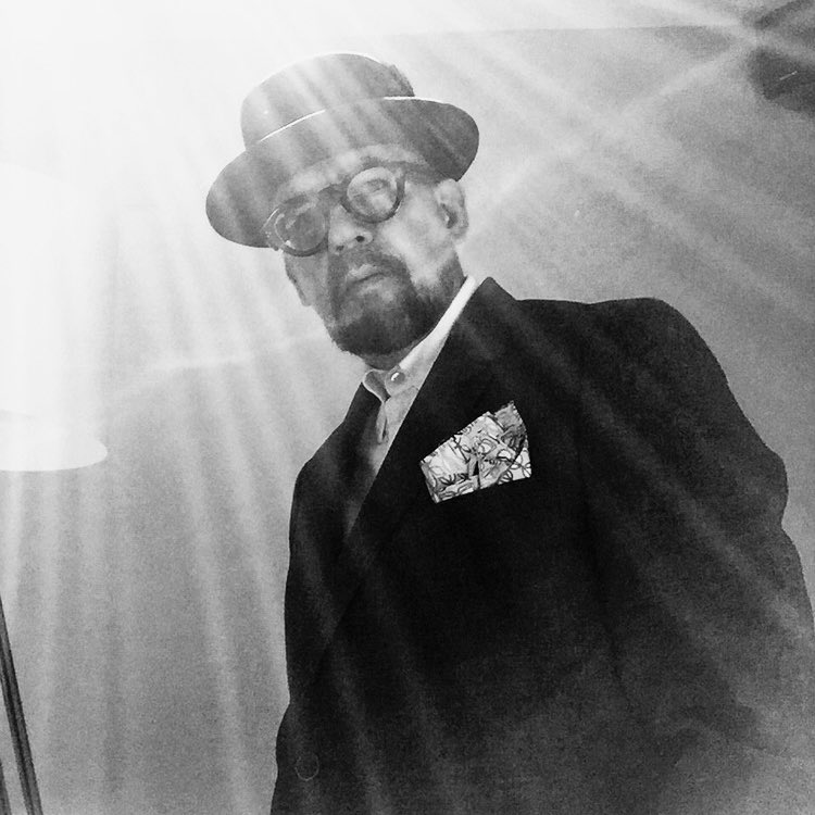 Hatdandy's tweet photo. SEARCHING FOR MY INNER #GHOST
.
Fortunately for #Halloween getting the light all wrong or right depending on how #terrified you want to be
.
#NellyTheHat with @failsworth1903 #flattopped
#Homburg emerging from the #ether
#Hatdandy #hat #hats #headwear #hatstyle https://t.co/HRLs7fn8ll