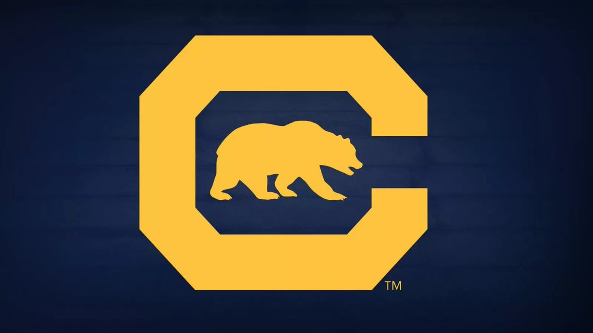 LukaVincic2022's tweet photo. Very excited and humbled to have received my first offer from the University of California. Thankful for the opportunity to continue playing football after HS and to my Bothell teammates and coaches who push me to be the best I can be. #CalGang #gOLdenbears #CalGang22 https://t.co/bclyEi9FnK