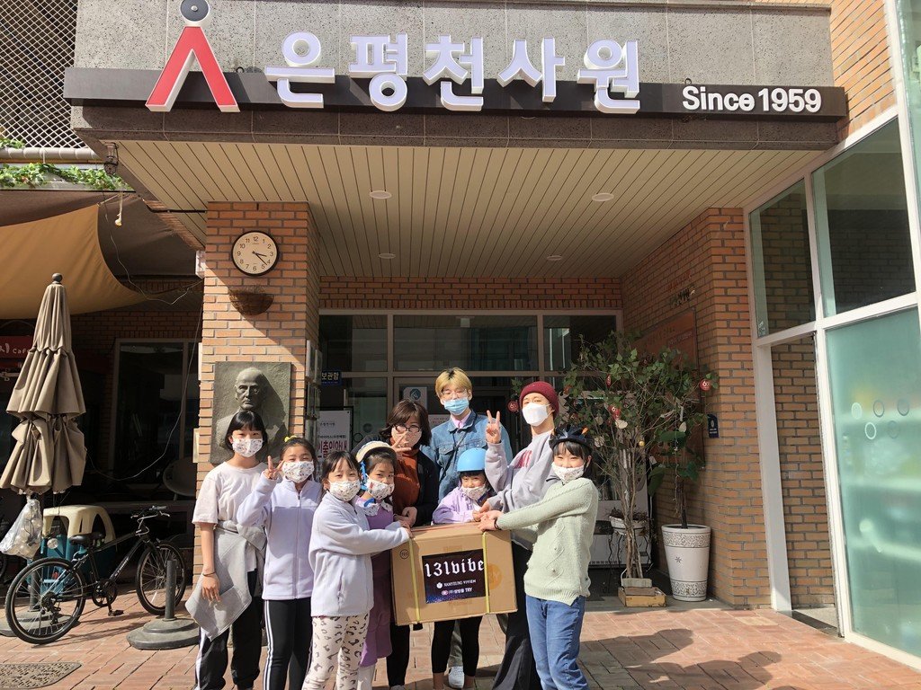 hanbinpost's tweet image. our collection of hanbin's 2020 pics is getting bigger i am so happy