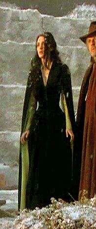 Ah, now Mina has changed into her delicious green velvet dress. Shade of medieval, shades of Scarlett O'Hara, shade of an actual 1890s frock with those sleeves I know I saw once but can't find.