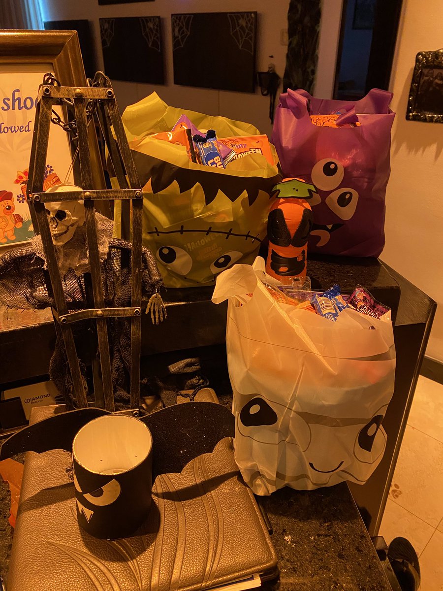 Spooktacular #Halloween at @CaboAzulResort Our Activities Team hosted a fun day at the Creatures Club 👻🦇🕸

#LifeAtDiamond
#DiamondResorts
#trickortreat