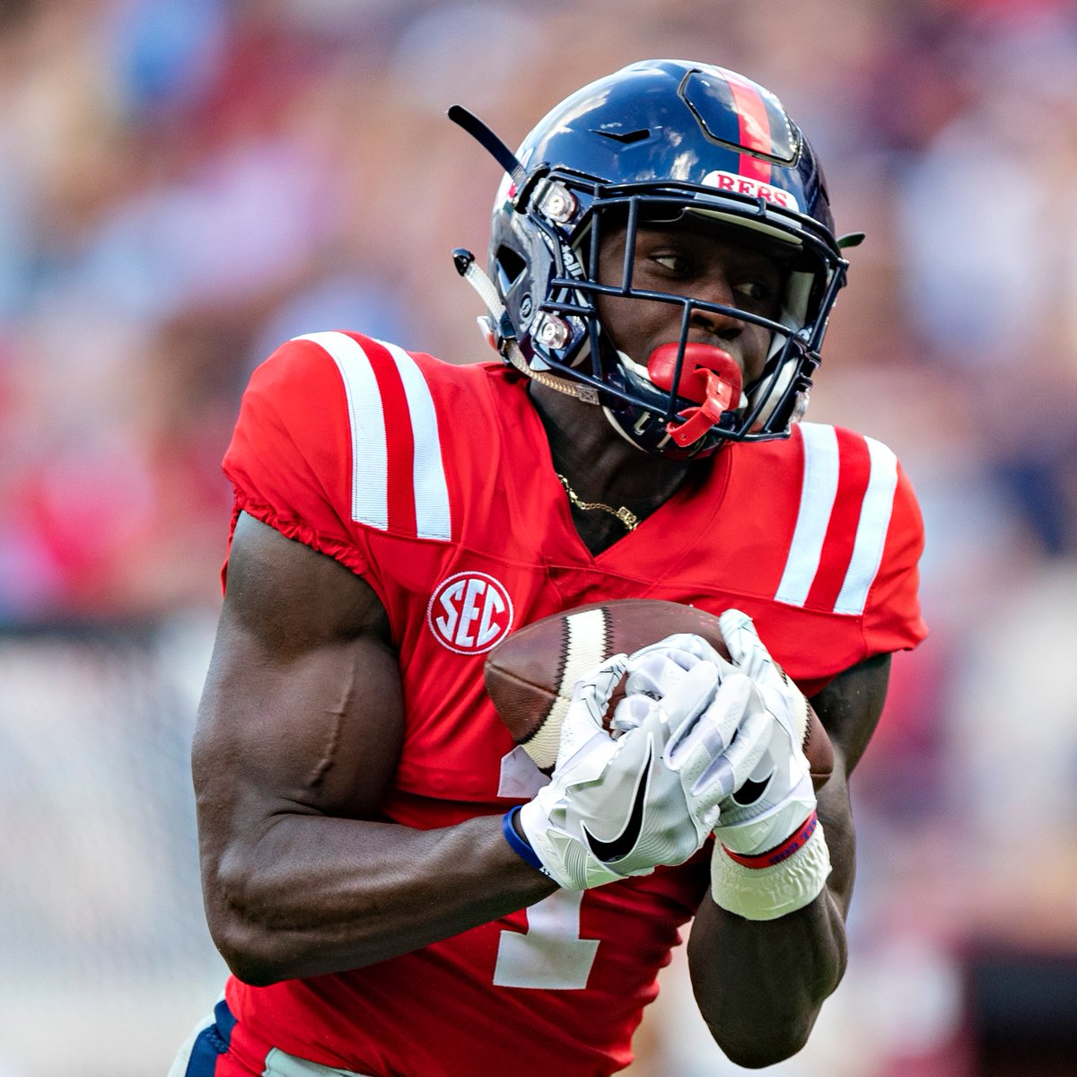 CBSSportsHQ's tweet photo. Elijah Moore BALLED today...

He had 14 rec for 238 yards!

That breaks AJ Brown's 233 yard single-game record set in 2017!

#HottyToddy https://t.co/H02UUy1YGb
