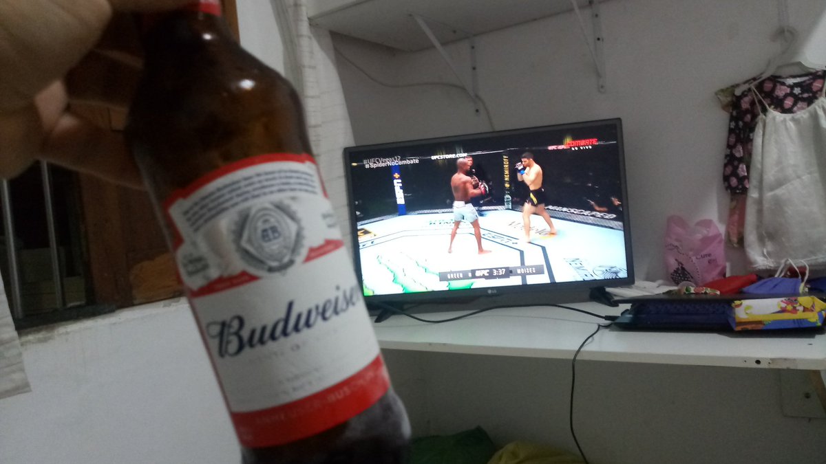gabinhodabahia's tweet photo. Detesto bebida. #GoSpider #SpiderNoCombate https://t.co/QQhUDTjUC7