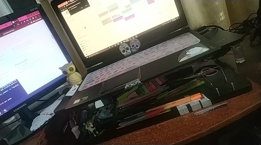 jossvega103's tweet photo. Por fin! Estrenando Laptop 😀
#developers #programandoando https://t.co/vWTX3hNabZ