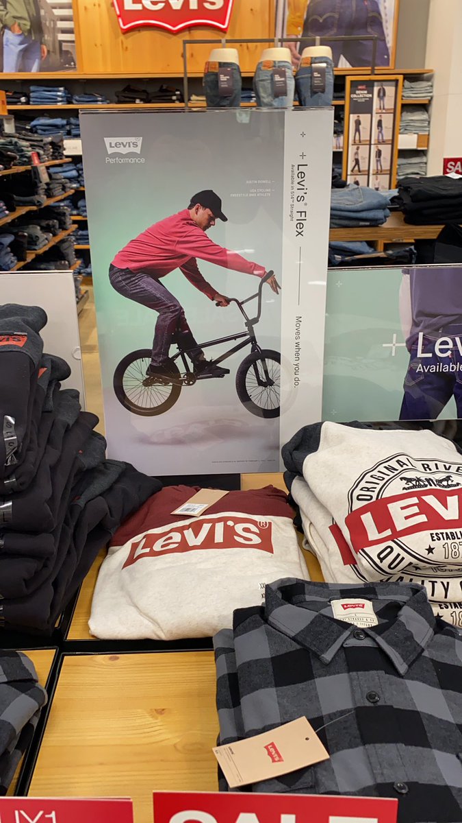 BMX_UNION's tweet photo. Remember when Levi’s paid photographers that knew how to time a barspin photo? 😂

#bmx https://t.co/t4Voz5woDt